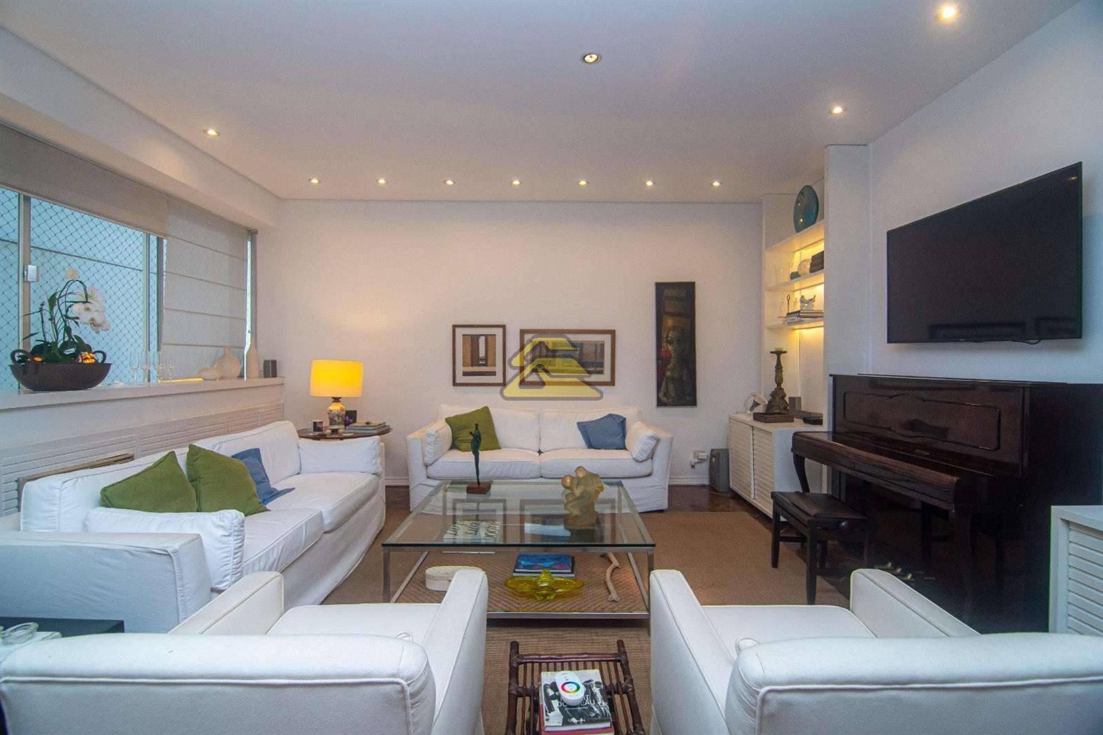 Apartamento à venda com 4 quartos, 135m² - Foto 2