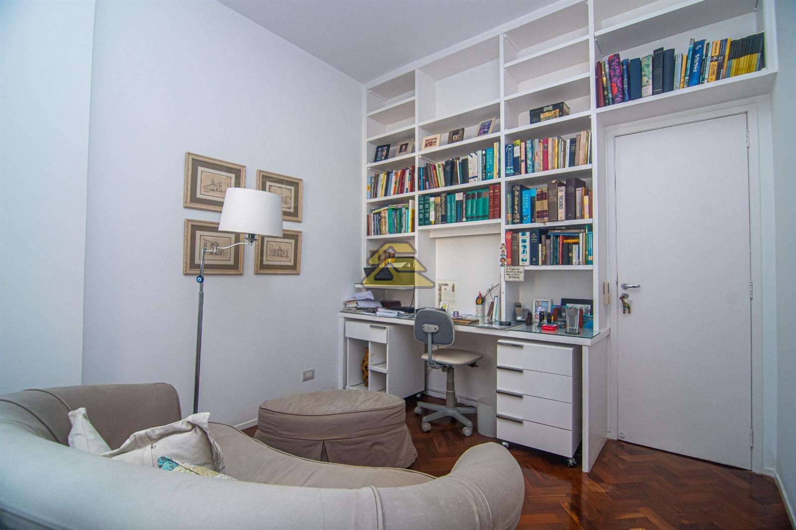 Apartamento à venda com 4 quartos, 135m² - Foto 12