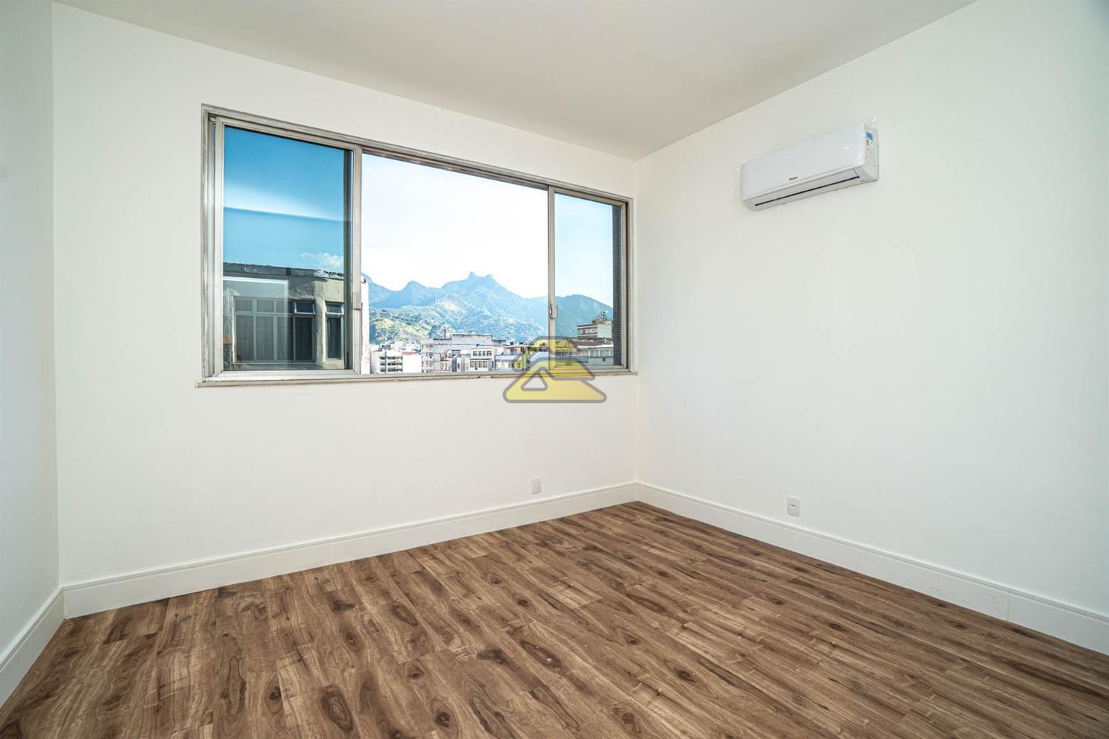 Apartamento à venda com 4 quartos, 130m² - Foto 8