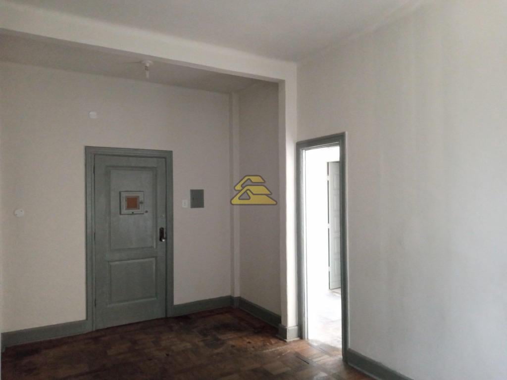 Apartamento para alugar com 2 quartos, 84m² - Foto 3