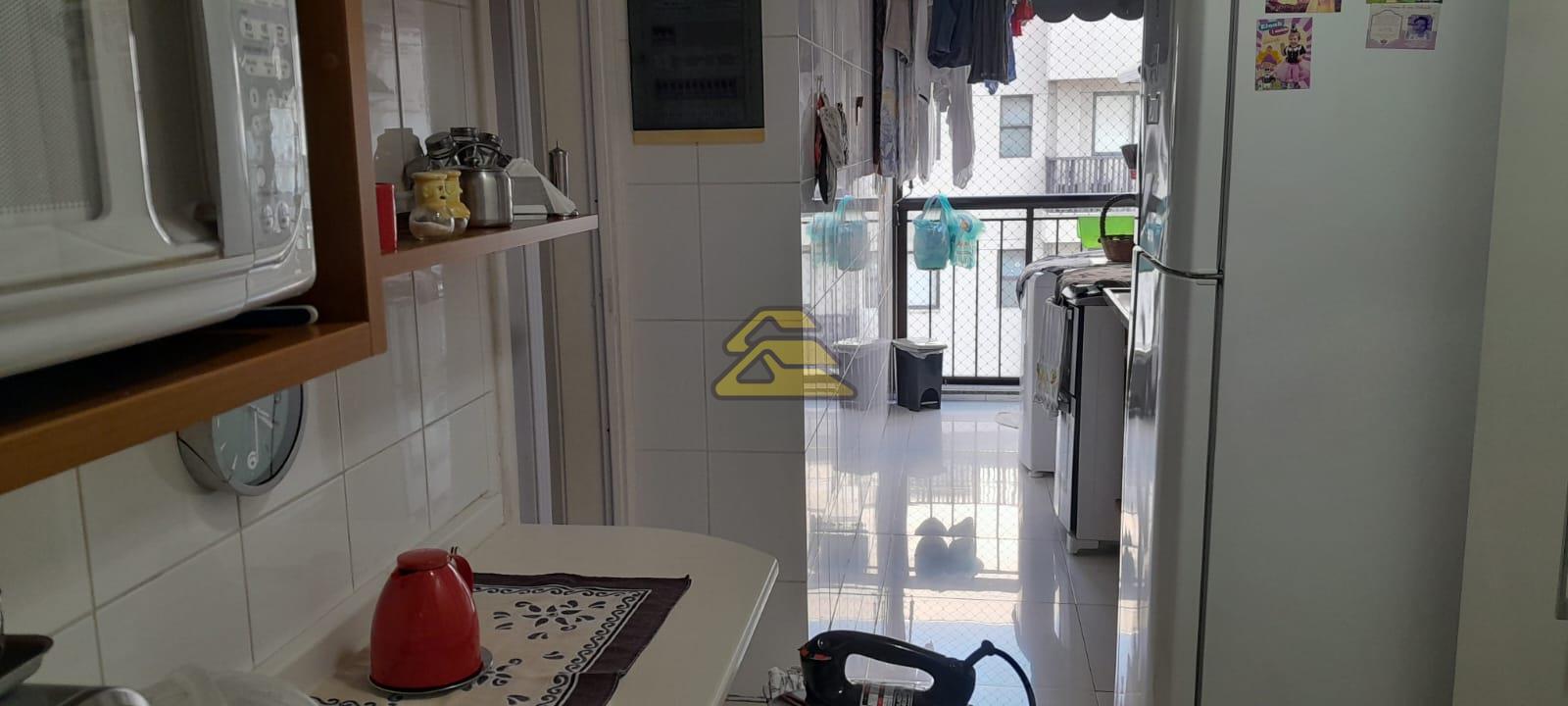 Apartamento à venda com 2 quartos, 83m² - Foto 18