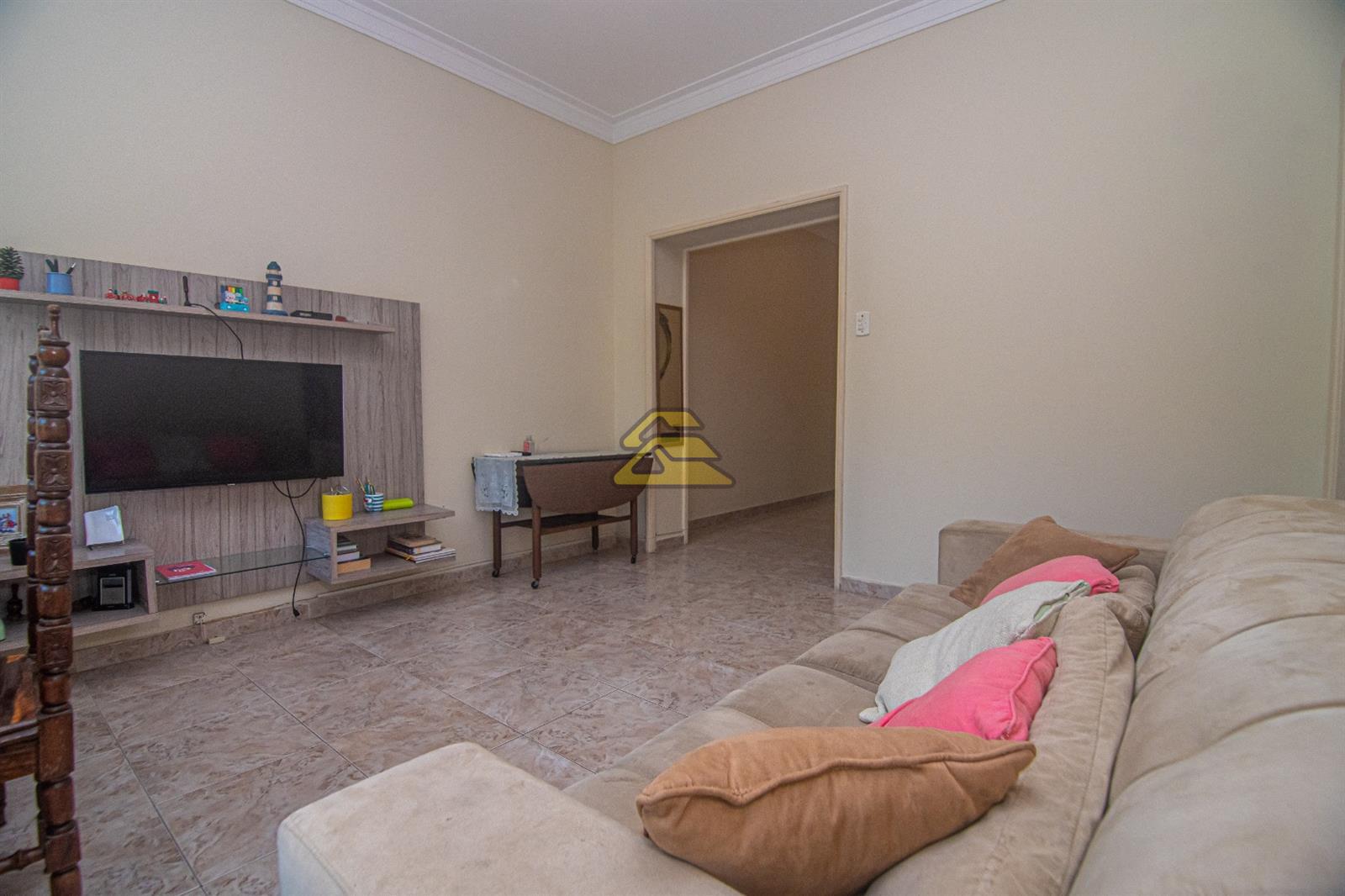 Apartamento à venda com 2 quartos, 80m² - Foto 4