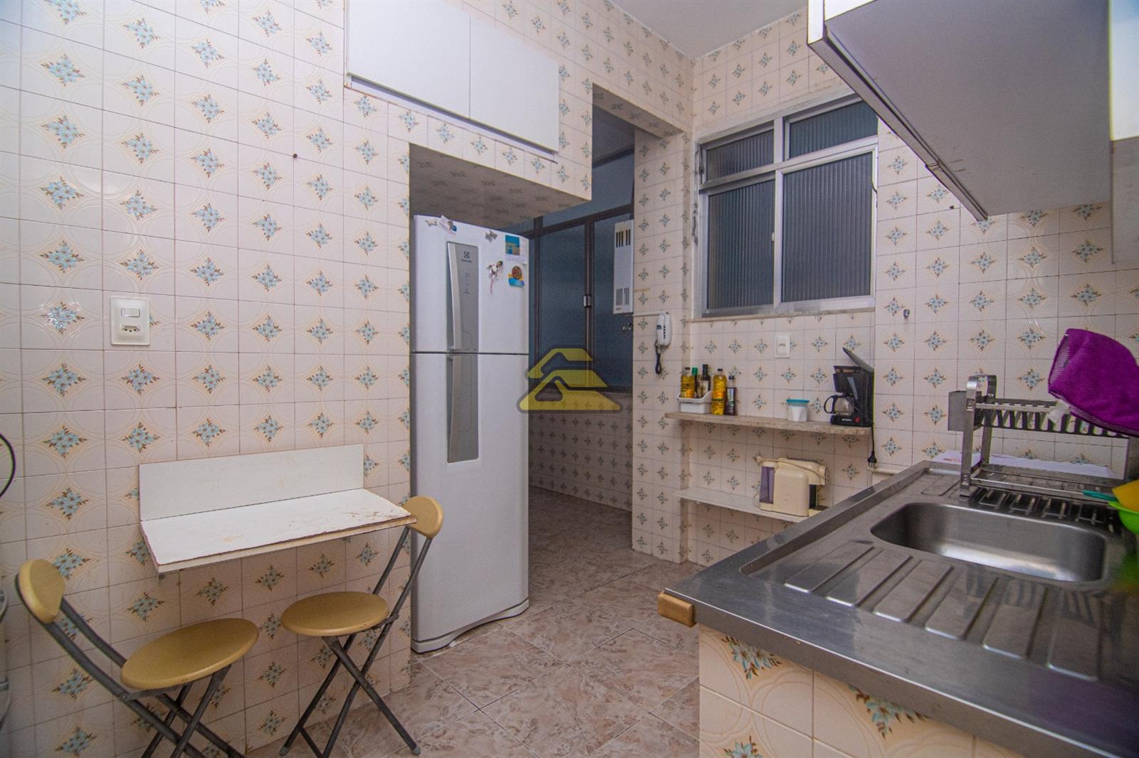 Apartamento à venda com 2 quartos, 80m² - Foto 19