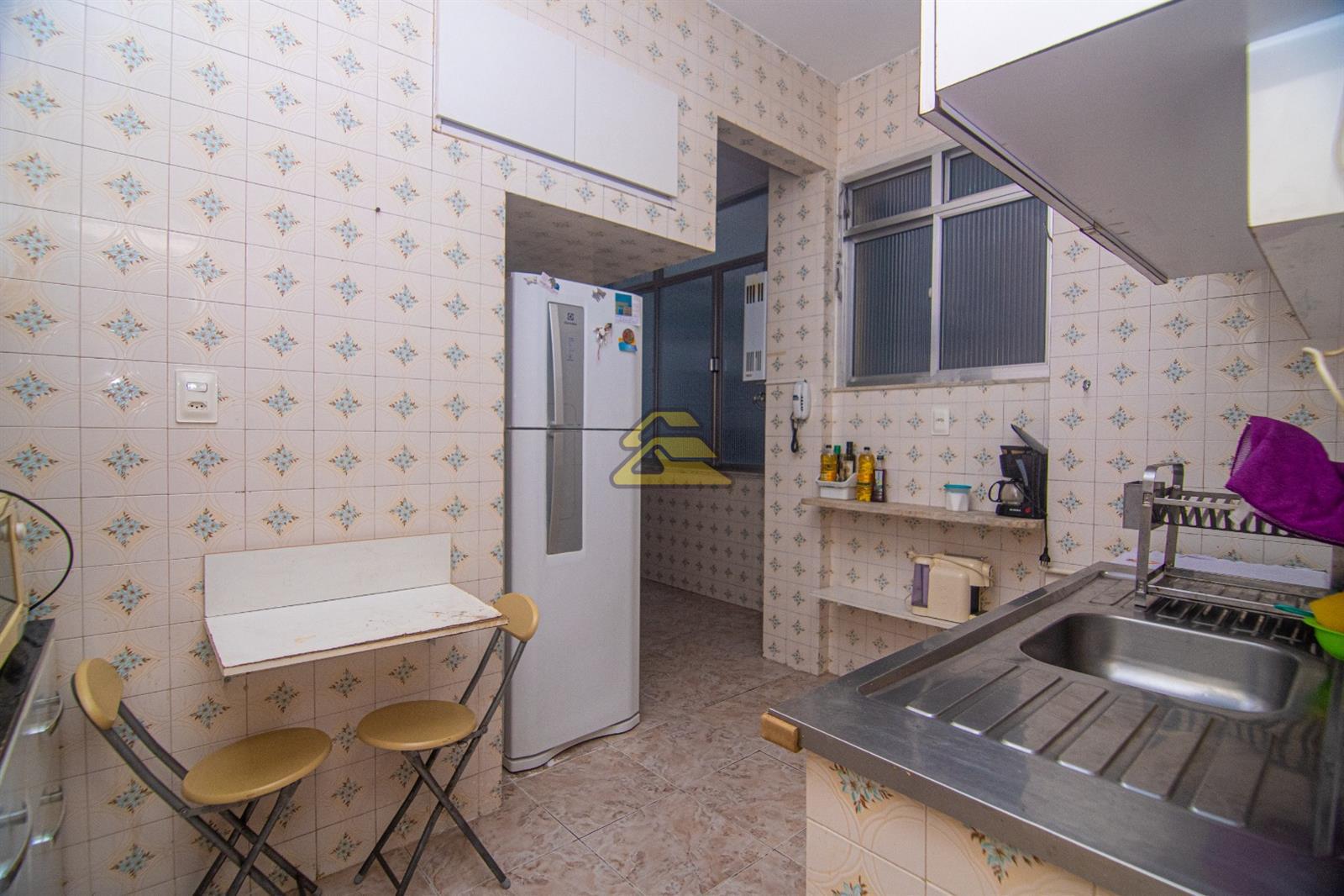 Apartamento à venda com 2 quartos, 80m² - Foto 20