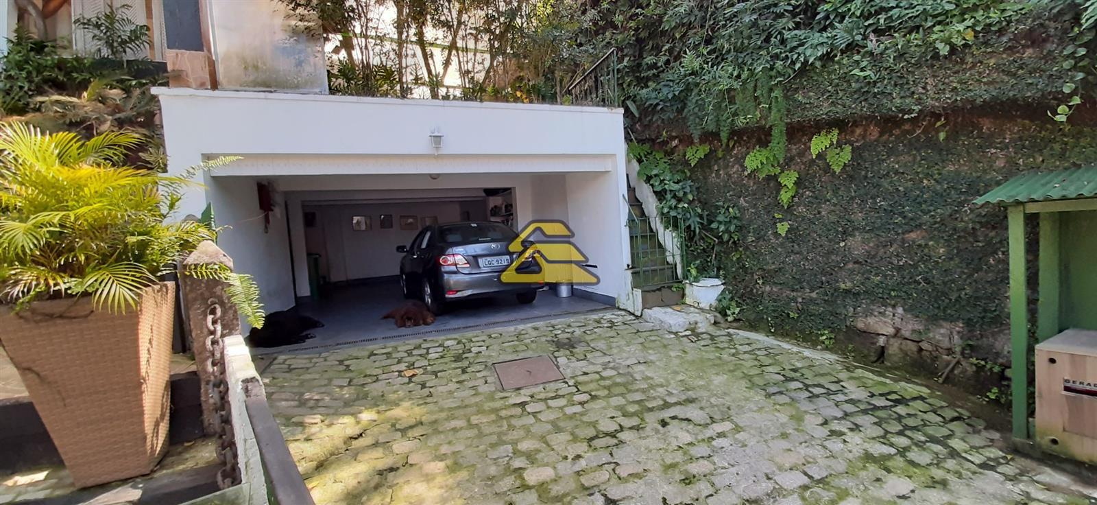 Casa à venda com 7 quartos, 390m² - Foto 22