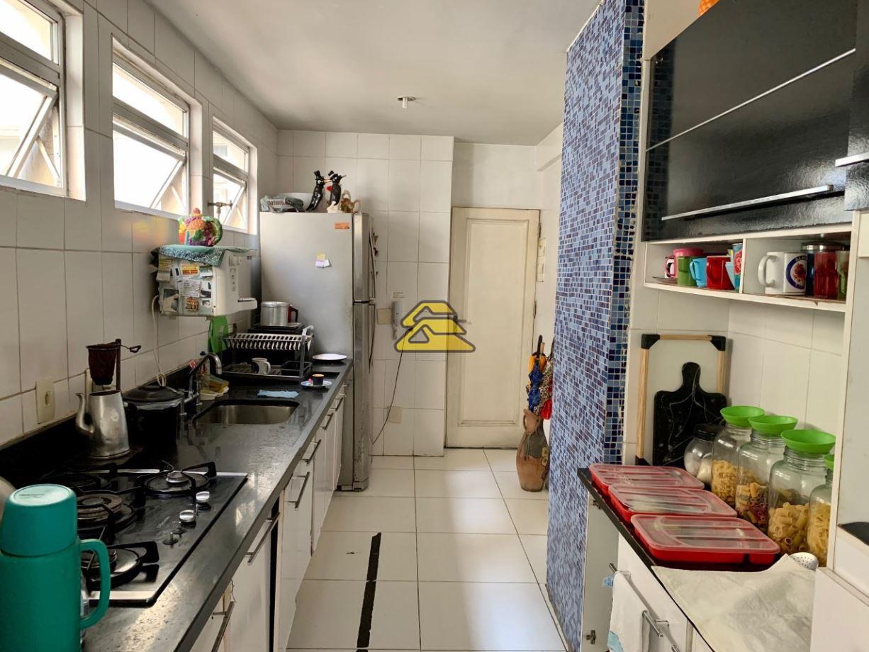 Apartamento à venda com 4 quartos, 135m² - Foto 9