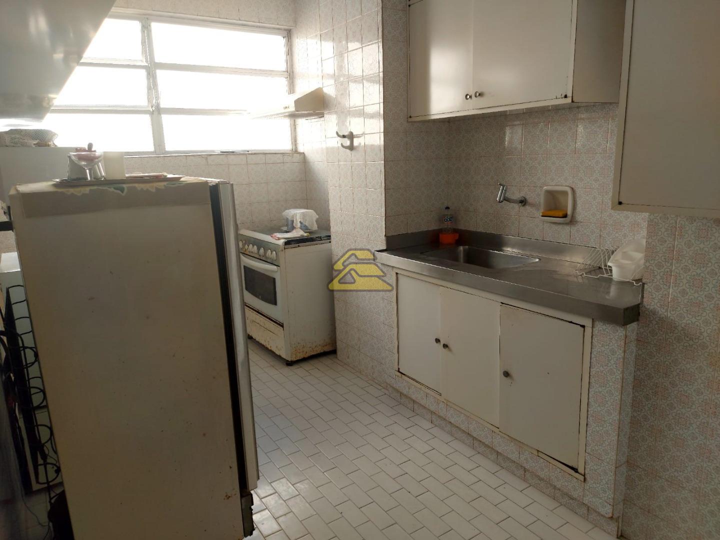 Apartamento à venda com 3 quartos, 170m² - Foto 20