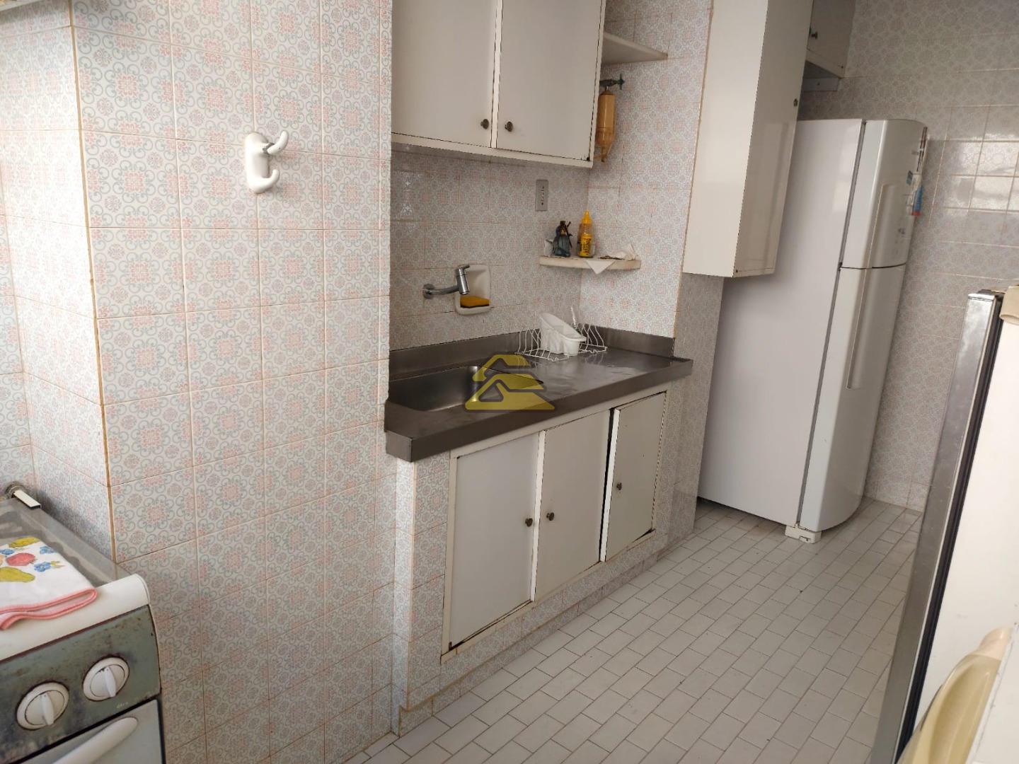 Apartamento à venda com 3 quartos, 170m² - Foto 19