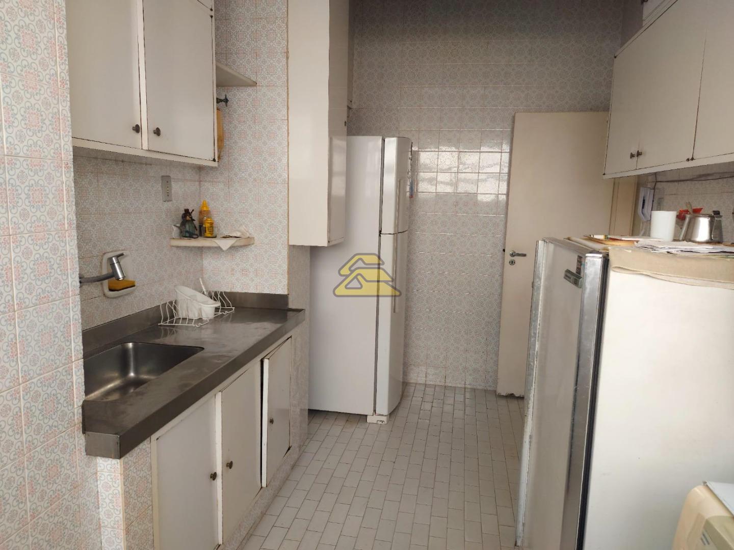 Apartamento à venda com 3 quartos, 170m² - Foto 21