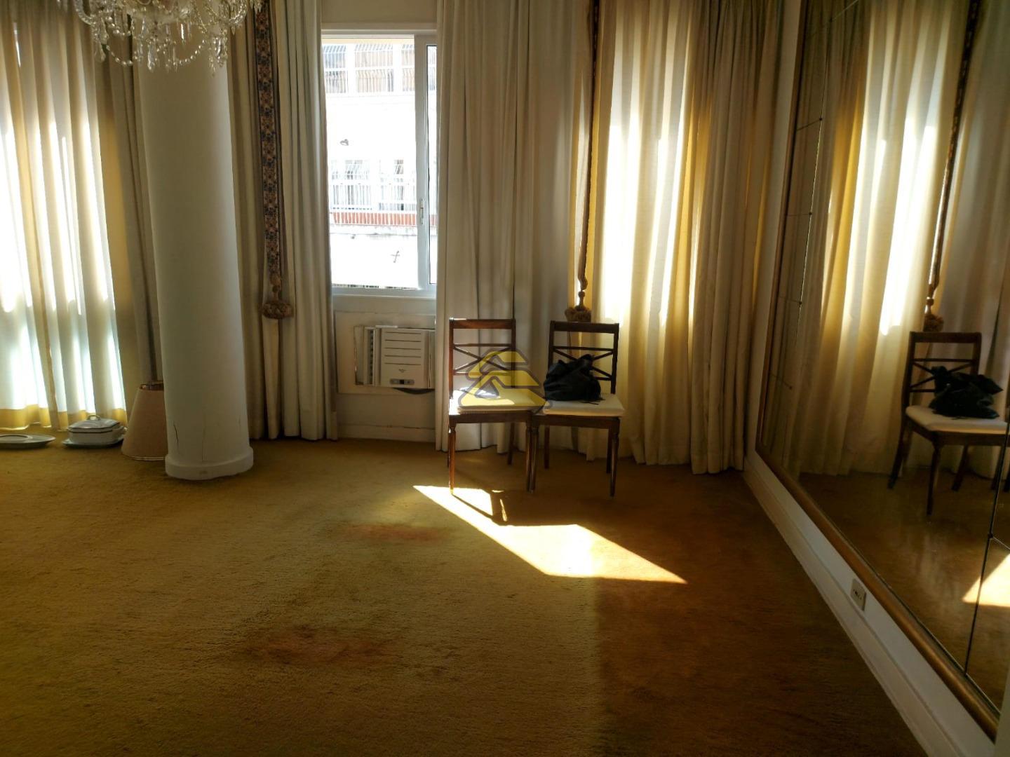 Apartamento à venda com 3 quartos, 170m² - Foto 2