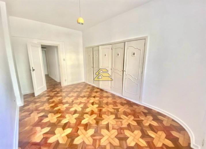 Apartamento à venda com 3 quartos, 125m² - Foto 14