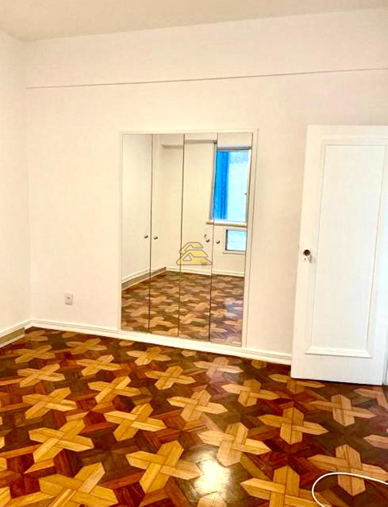 Apartamento à venda com 3 quartos, 125m² - Foto 7