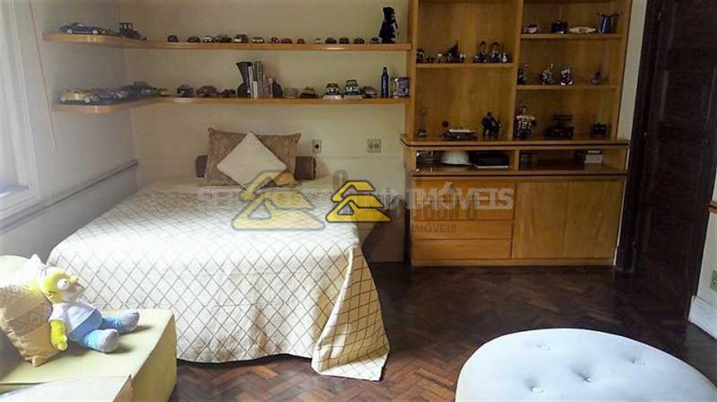 Casa à venda com 10 quartos, 948m² - Foto 16