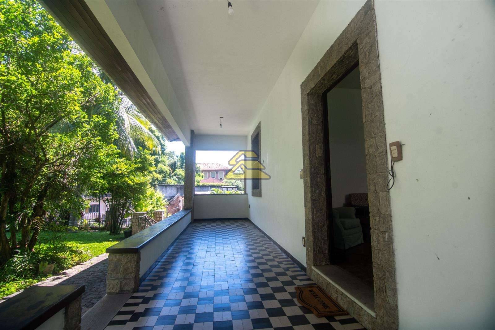 Casa à venda com 3 quartos, 263m² - Foto 21