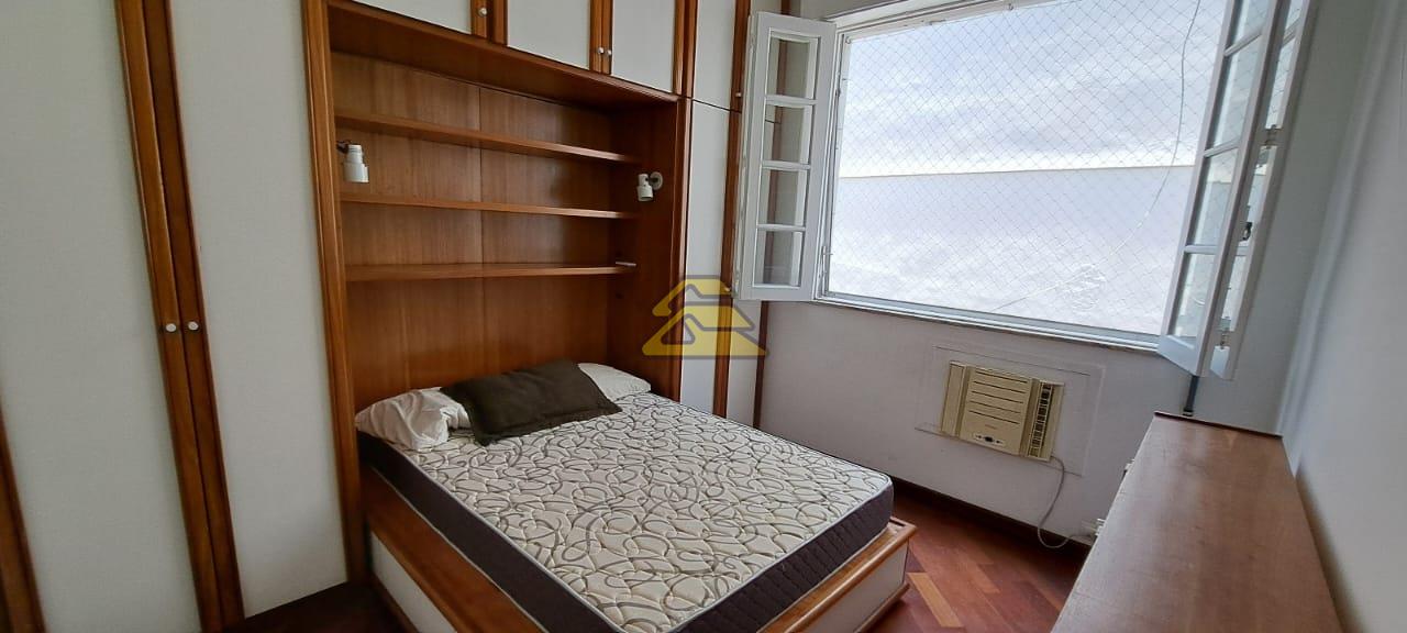 Apartamento à venda com 3 quartos, 165m² - Foto 17