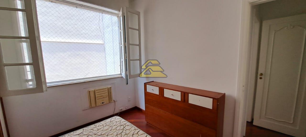 Apartamento à venda com 3 quartos, 165m² - Foto 19