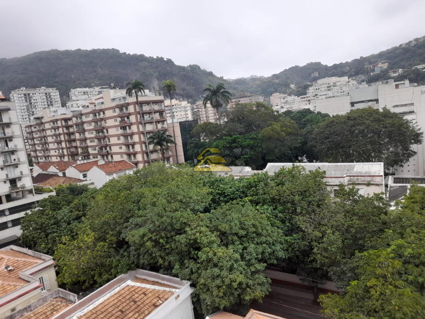 Apartamento à venda com 2 quartos, 66m² - Foto 19