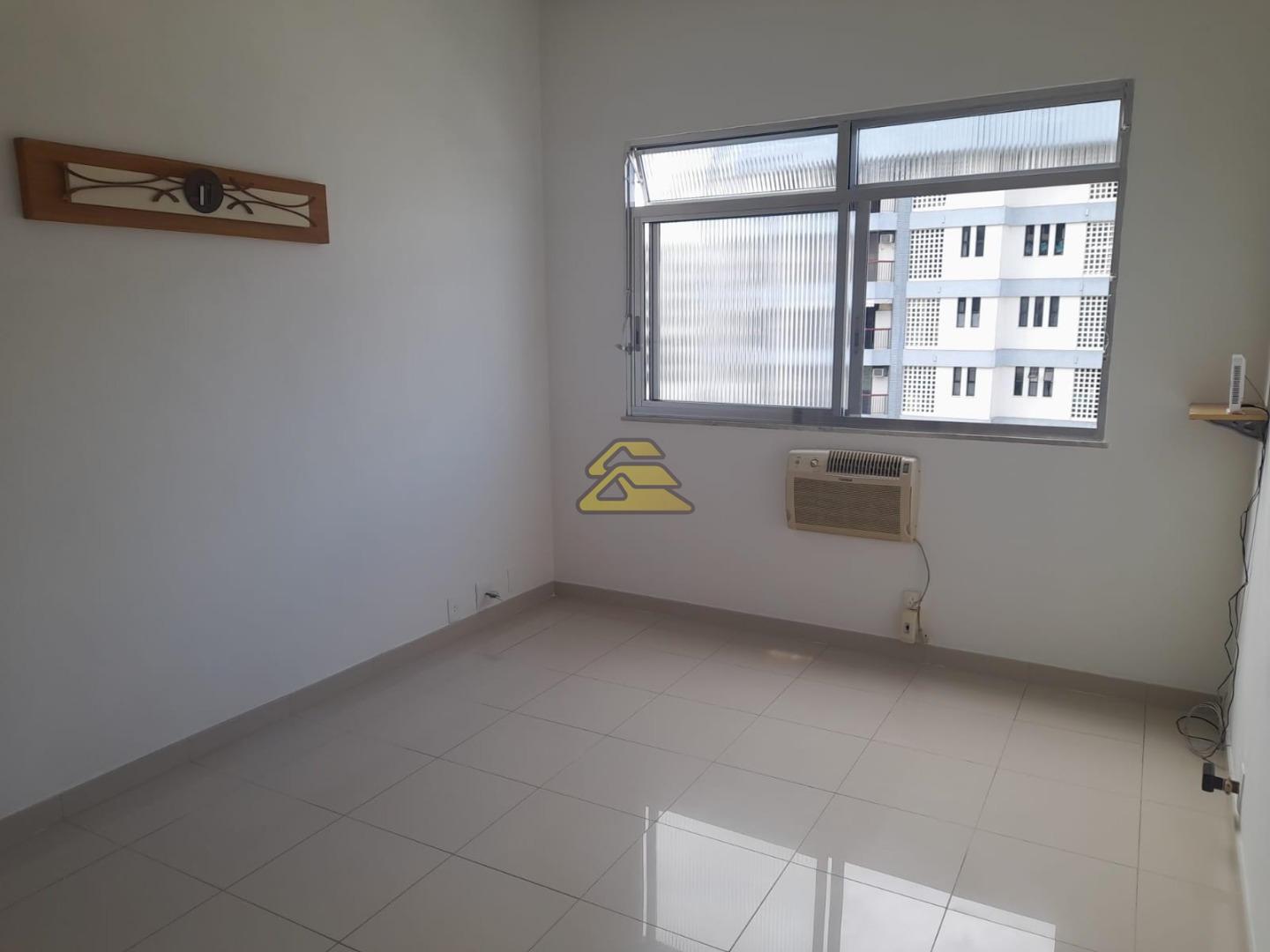 Apartamento à venda com 2 quartos, 66m² - Foto 11