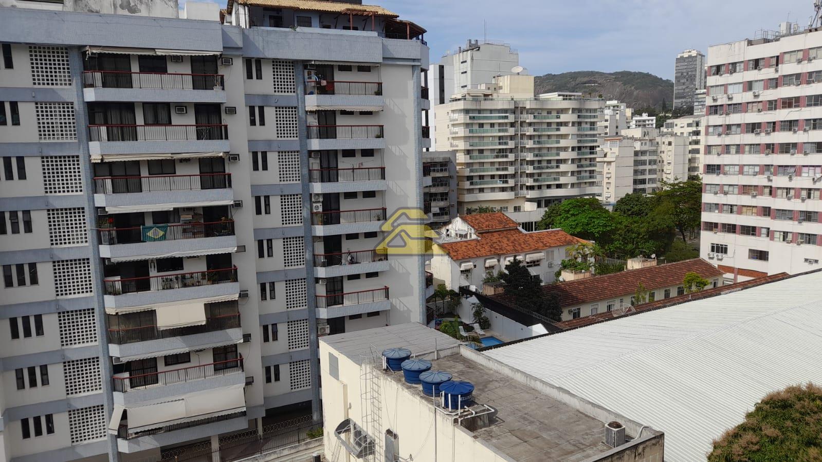 Apartamento à venda com 2 quartos, 66m² - Foto 21