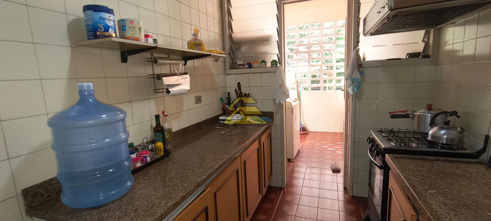 Apartamento à venda com 3 quartos, 162m² - Foto 23