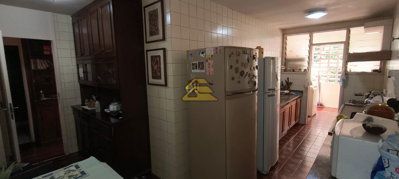 Apartamento à venda com 3 quartos, 162m² - Foto 27