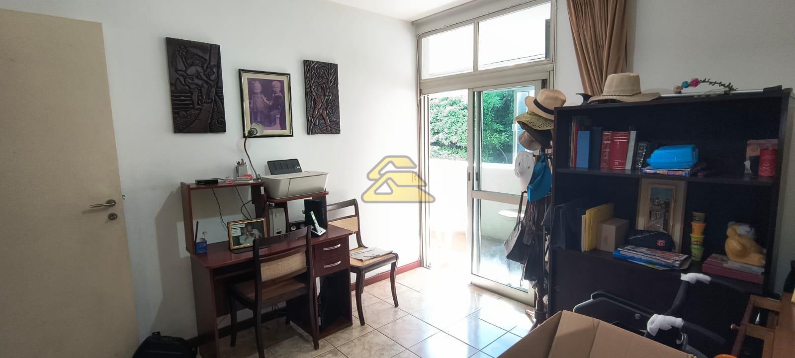 Apartamento à venda com 3 quartos, 162m² - Foto 18