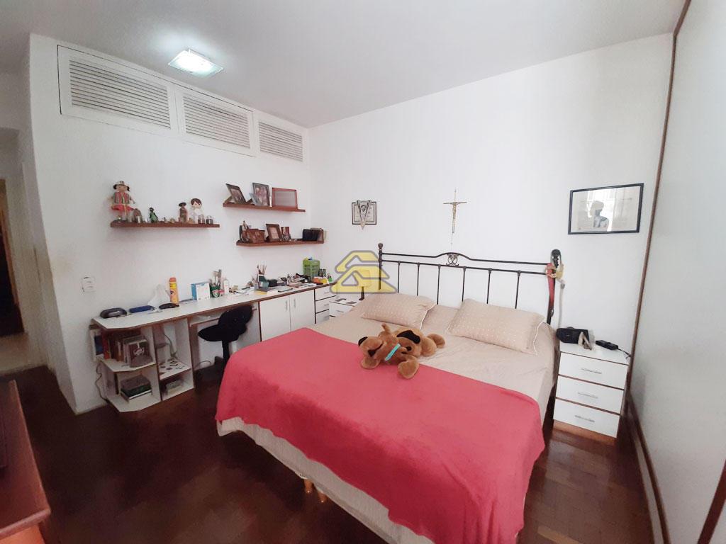 Apartamento à venda com 4 quartos, 236m² - Foto 12