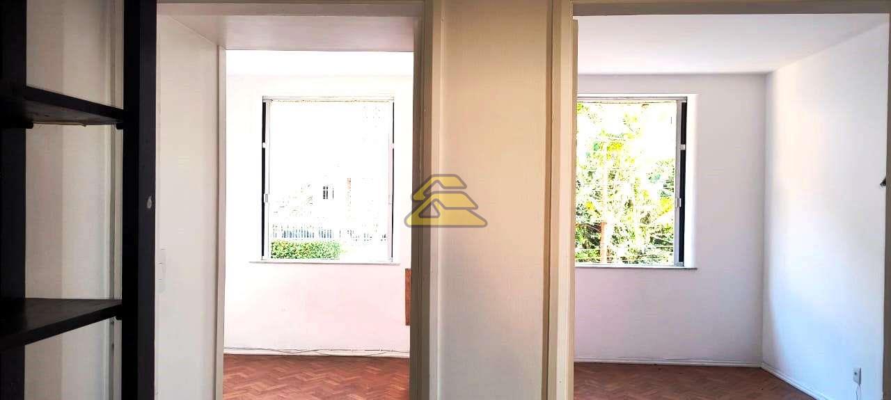 Apartamento à venda com 3 quartos, 143m² - Foto 9