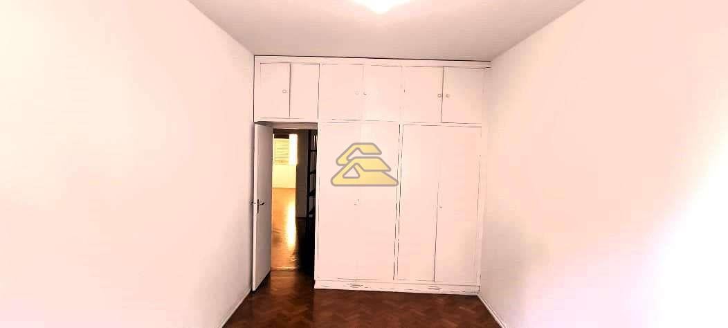 Apartamento à venda com 3 quartos, 143m² - Foto 13