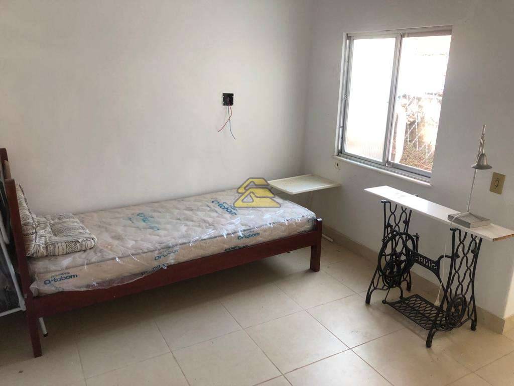 Casa à venda com 3 quartos, 110m² - Foto 13