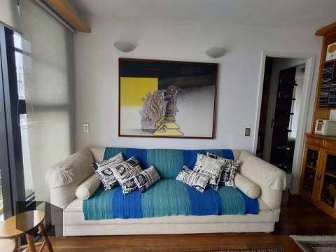 Apartamento à venda com 2 quartos, 70m² - Foto 2