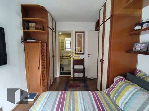 Apartamento à venda com 2 quartos, 70m² - Foto 9