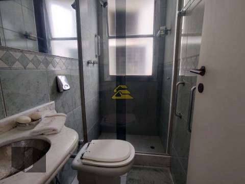 Apartamento à venda com 2 quartos, 70m² - Foto 27