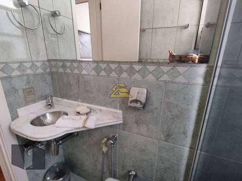 Apartamento à venda com 2 quartos, 70m² - Foto 25