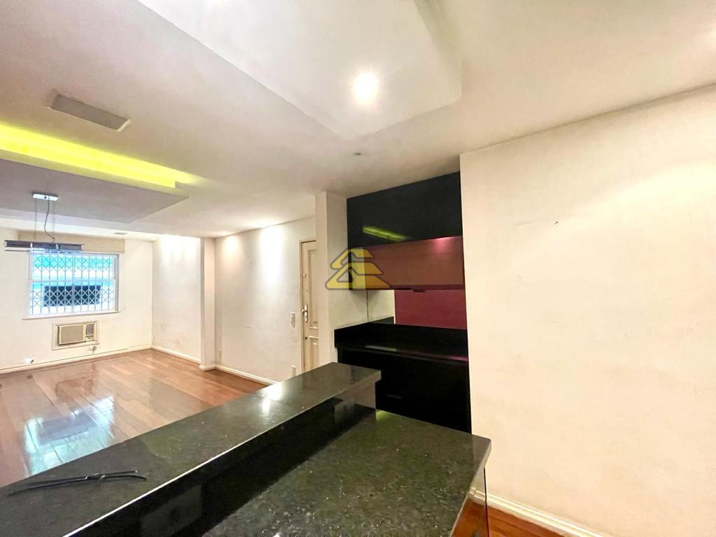 Apartamento à venda com 3 quartos, 84m² - Foto 4