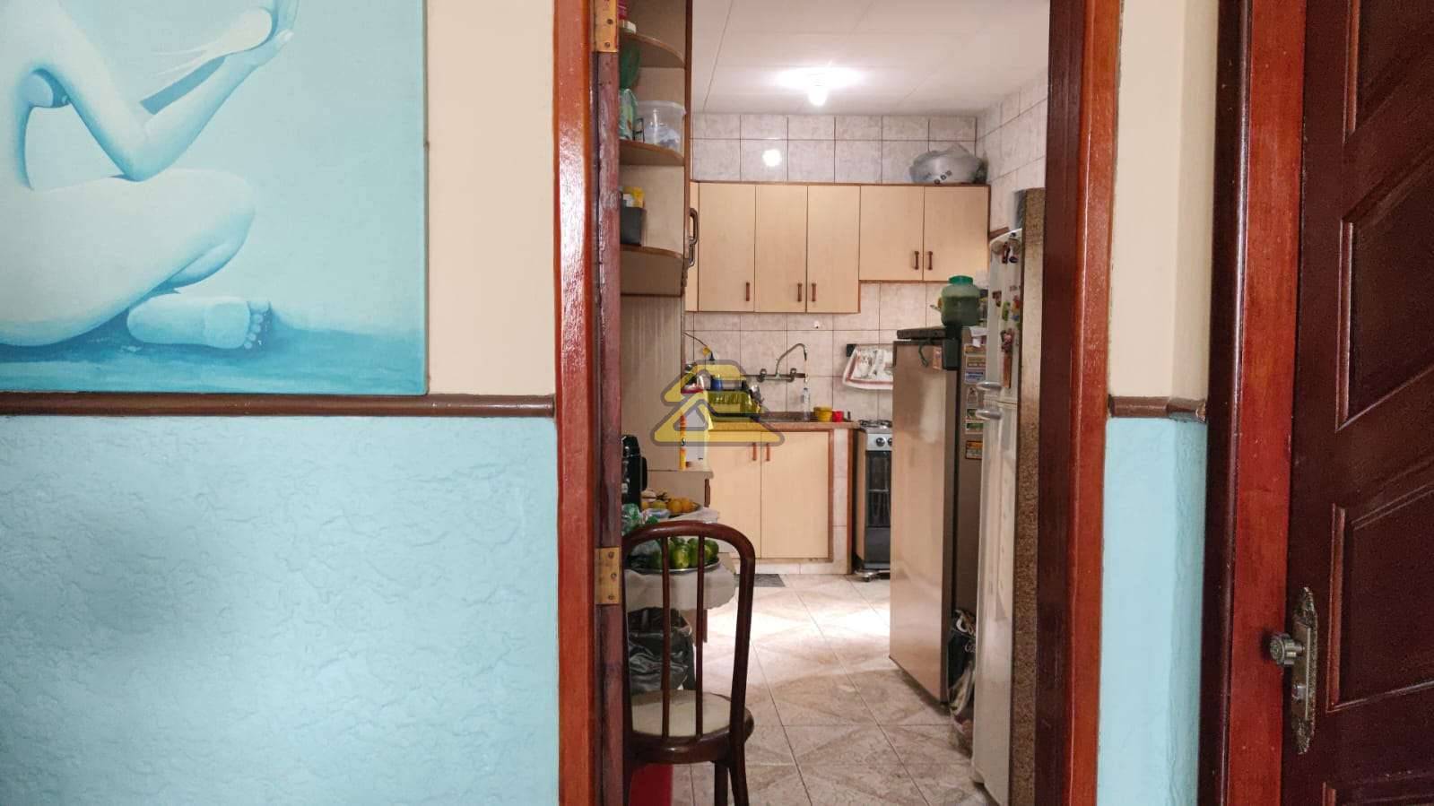 Apartamento à venda com 2 quartos, 105m² - Foto 11