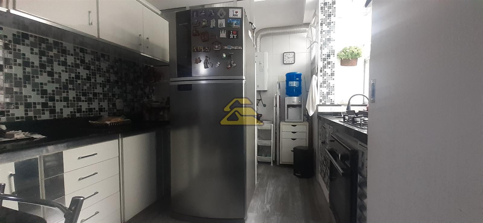 Apartamento à venda com 2 quartos, 51m² - Foto 16