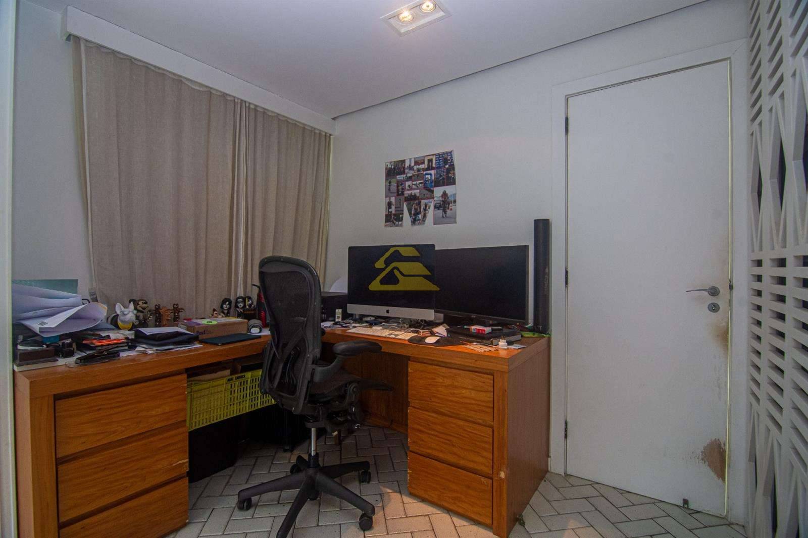 Cobertura à venda com 3 quartos, 440m² - Foto 17