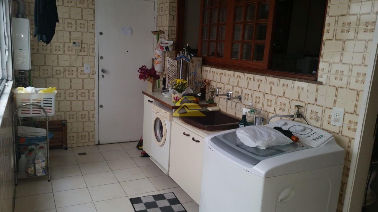 Apartamento à venda com 3 quartos, 185m² - Foto 22