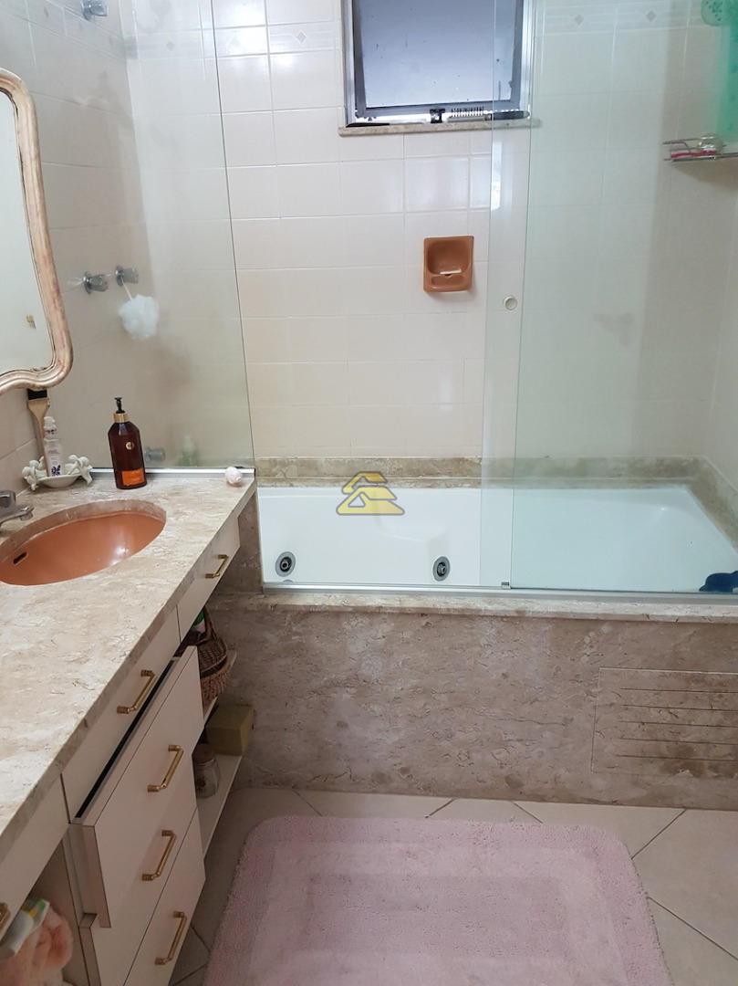 Apartamento à venda com 3 quartos, 185m² - Foto 20