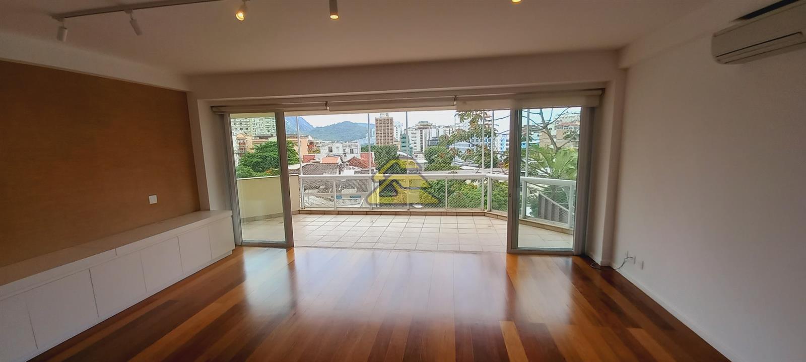 Casa à venda com 4 quartos, 464m² - Foto 4