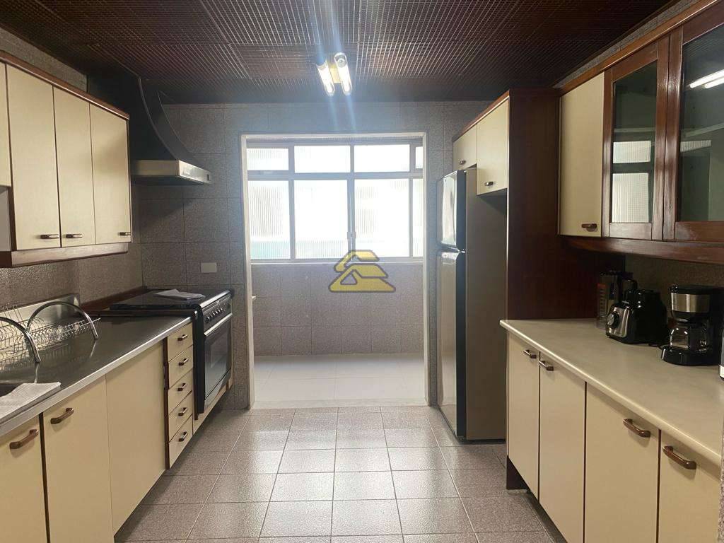 Apartamento à venda com 4 quartos, 286m² - Foto 32