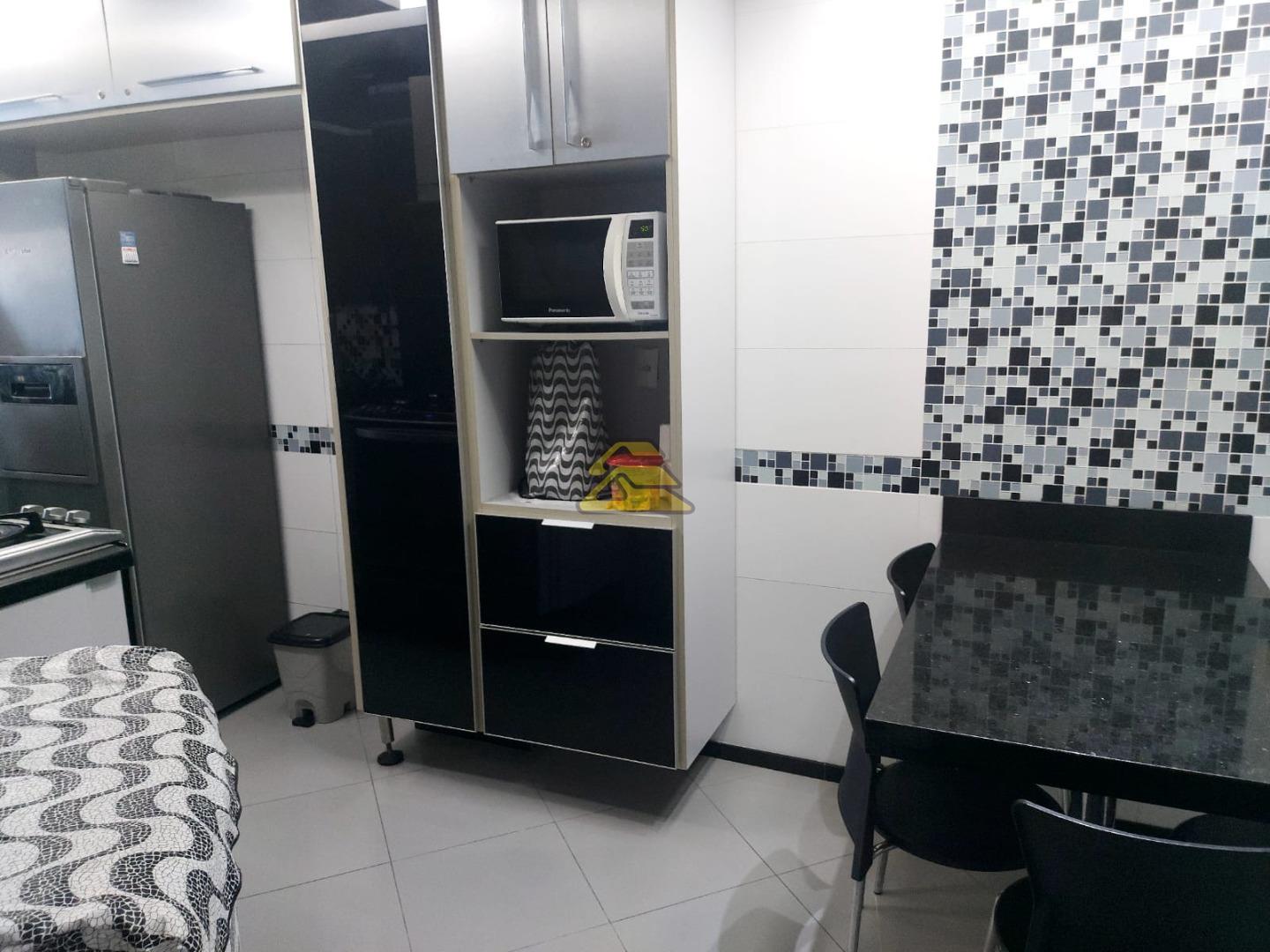 Apartamento à venda com 3 quartos, 150m² - Foto 13