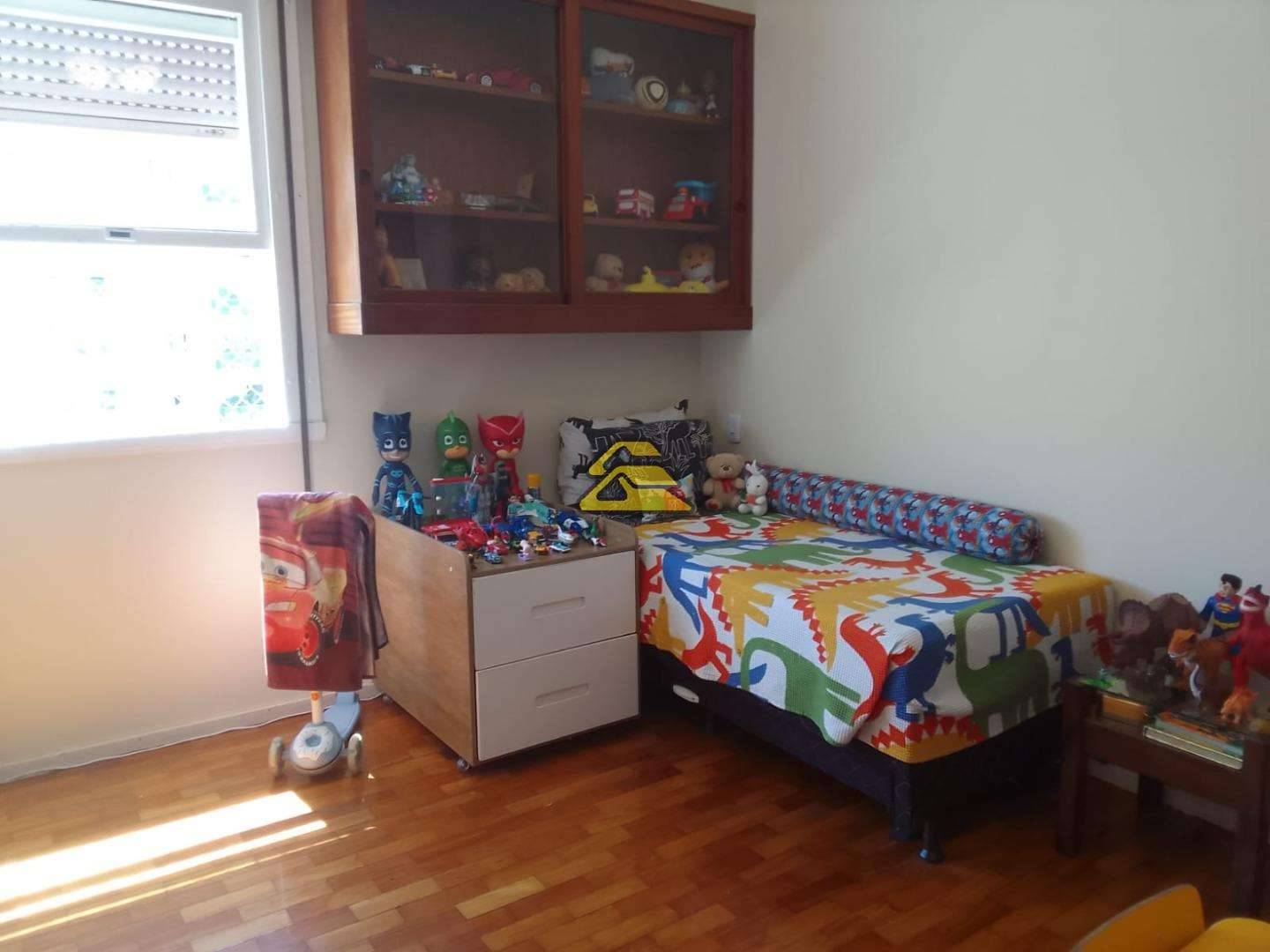 Apartamento à venda com 4 quartos, 280m² - Foto 15