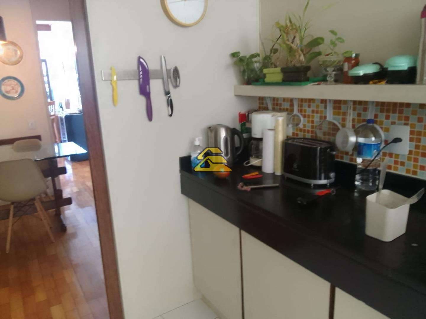 Apartamento à venda com 4 quartos, 280m² - Foto 13