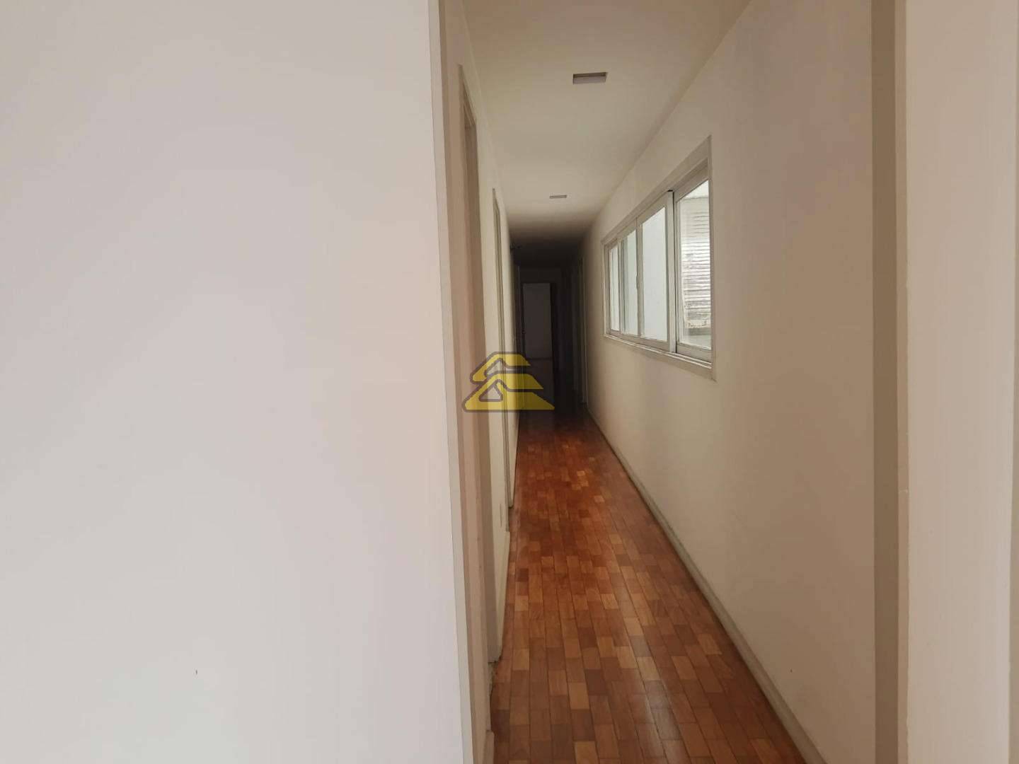 Apartamento à venda com 3 quartos, 206m² - Foto 6