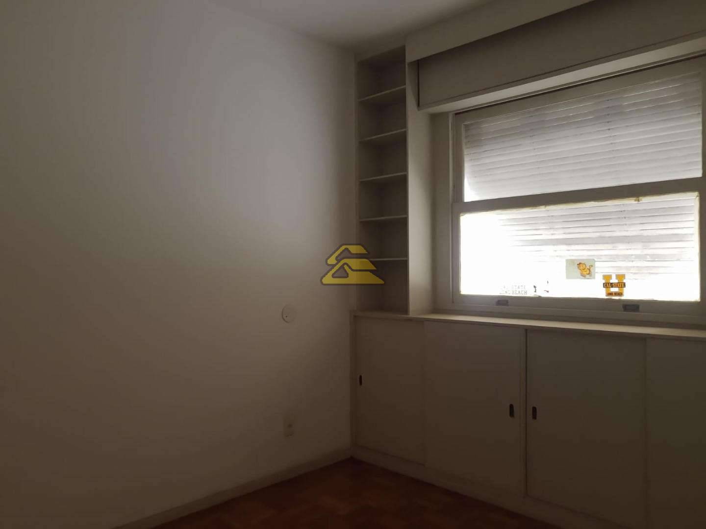 Apartamento à venda com 3 quartos, 206m² - Foto 16