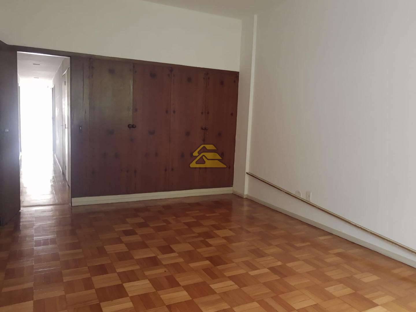 Apartamento à venda com 3 quartos, 206m² - Foto 9