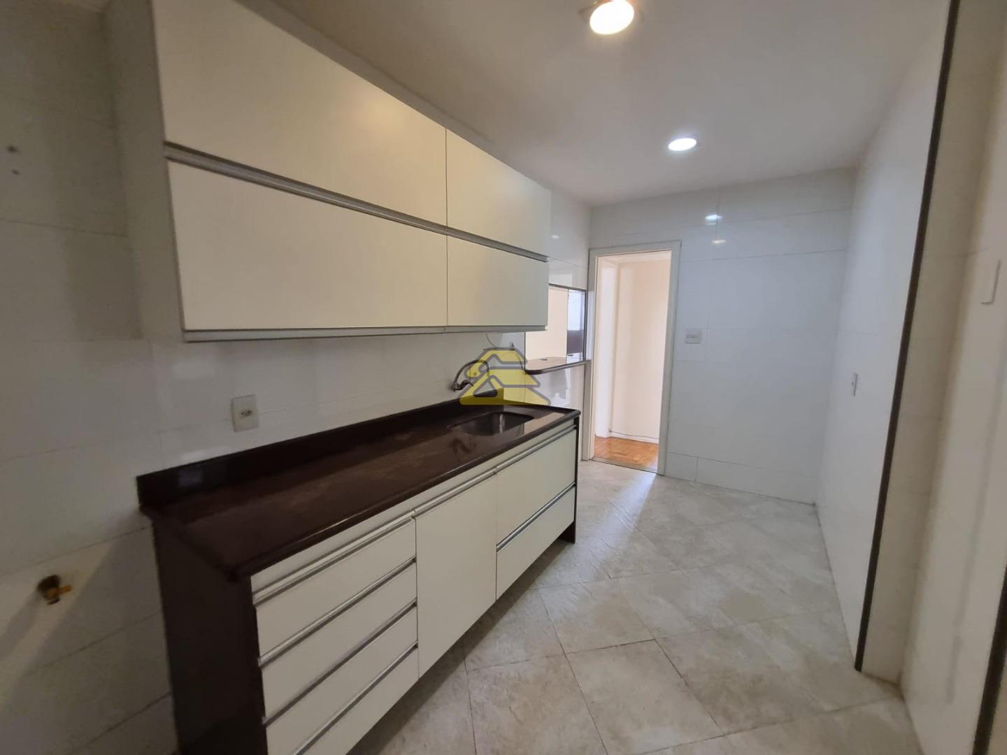 Apartamento à venda com 3 quartos, 83m² - Foto 13