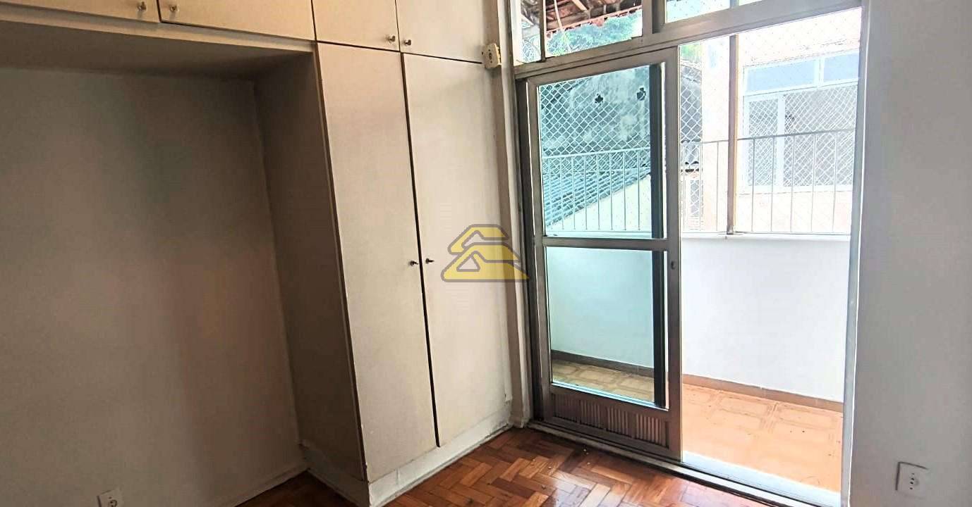 Apartamento à venda com 2 quartos, 65m² - Foto 25